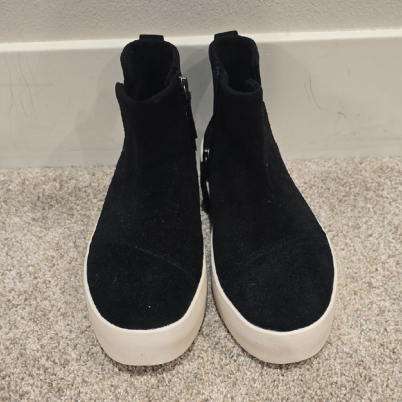 Toms Women's Black Suede Sneaker 8.5 - Picture 6 of 8